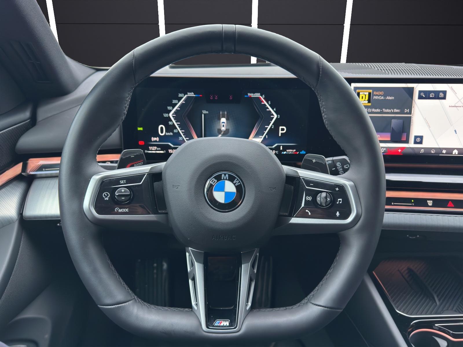 BMW 520d xDrive Touring-image-8