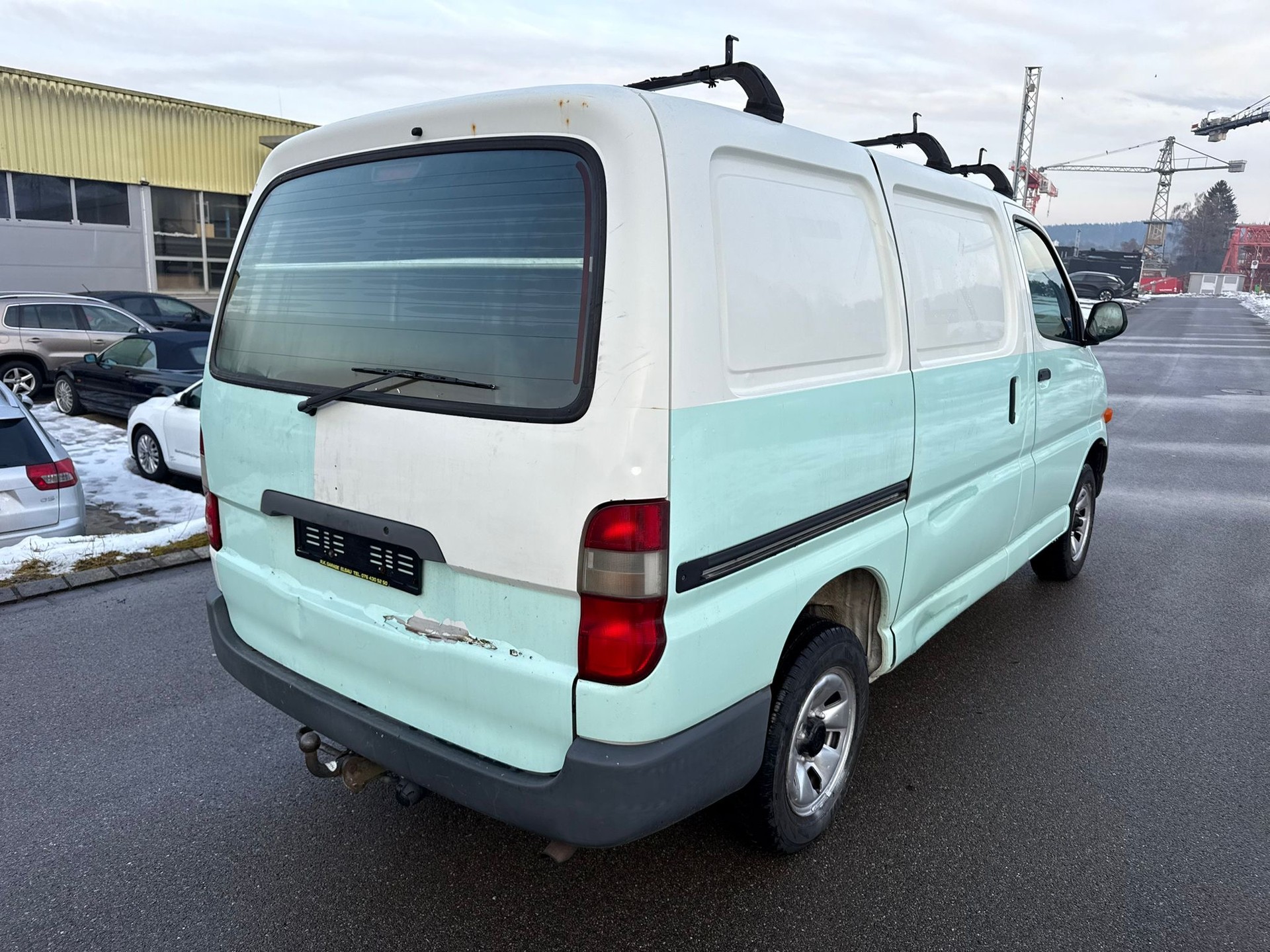 TOYOTA Hiace 2.4 Van 4x4 RCH18-image-5