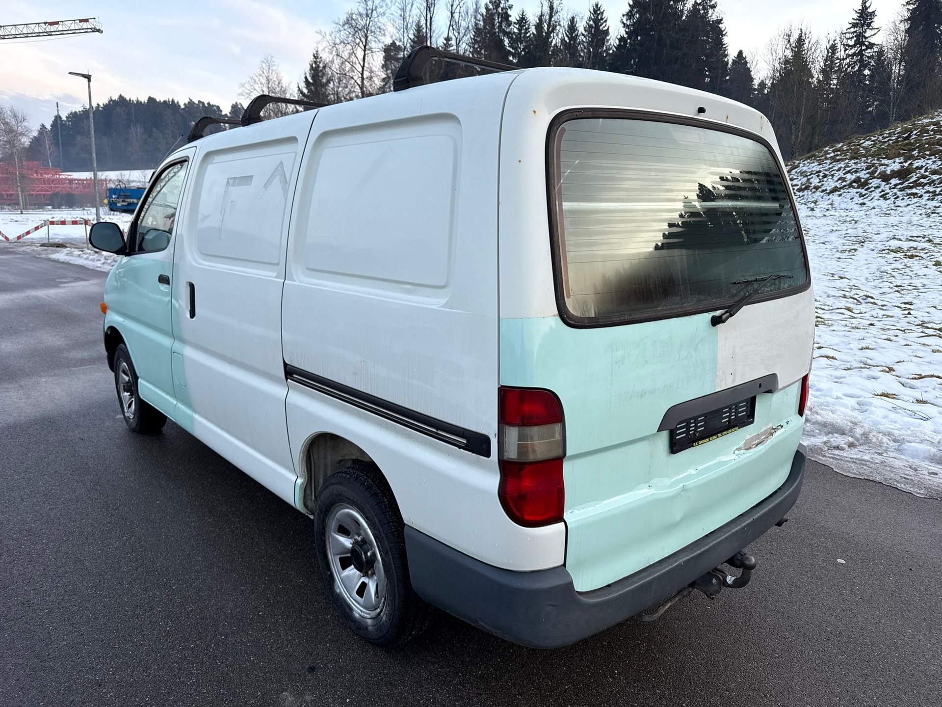 TOYOTA Hiace 2.4 Van 4x4 RCH18-image-7