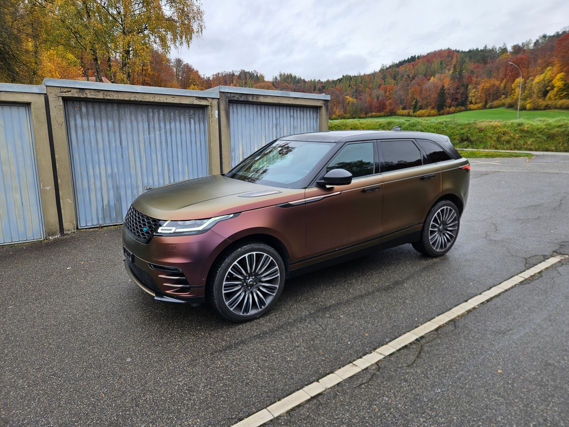 LAND ROVER Range Rover Velar R-Dynamic D 240 Automatic-image-0