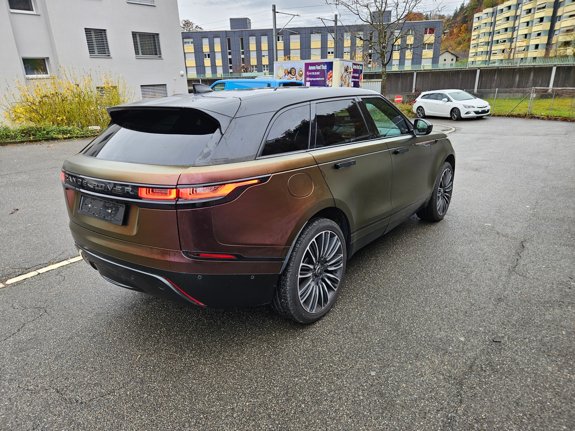 LAND ROVER Range Rover Velar R-Dynamic D 240 Automatic-image-1