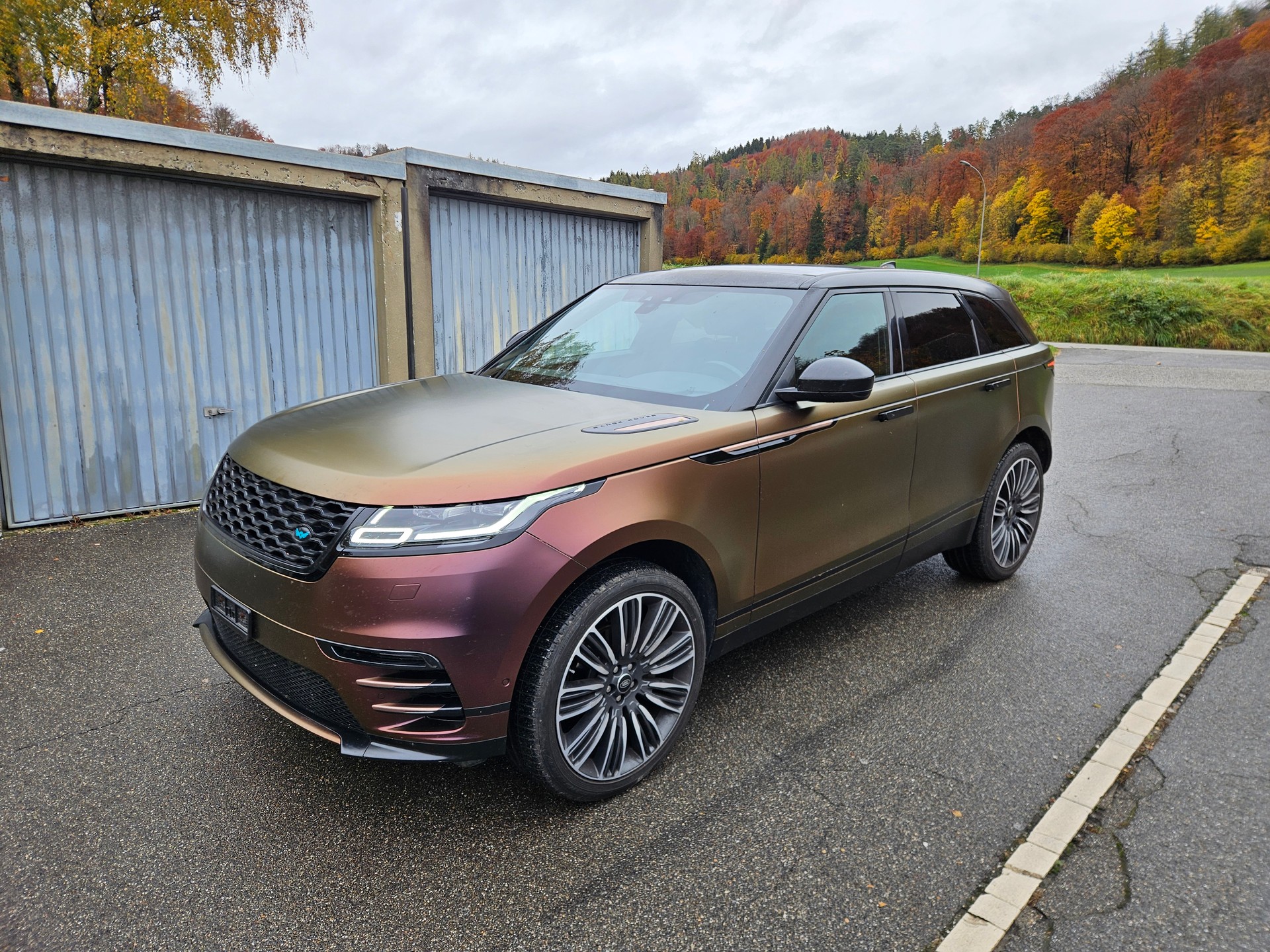 LAND ROVER Range Rover Velar R-Dynamic D 240 Automatic-image-5