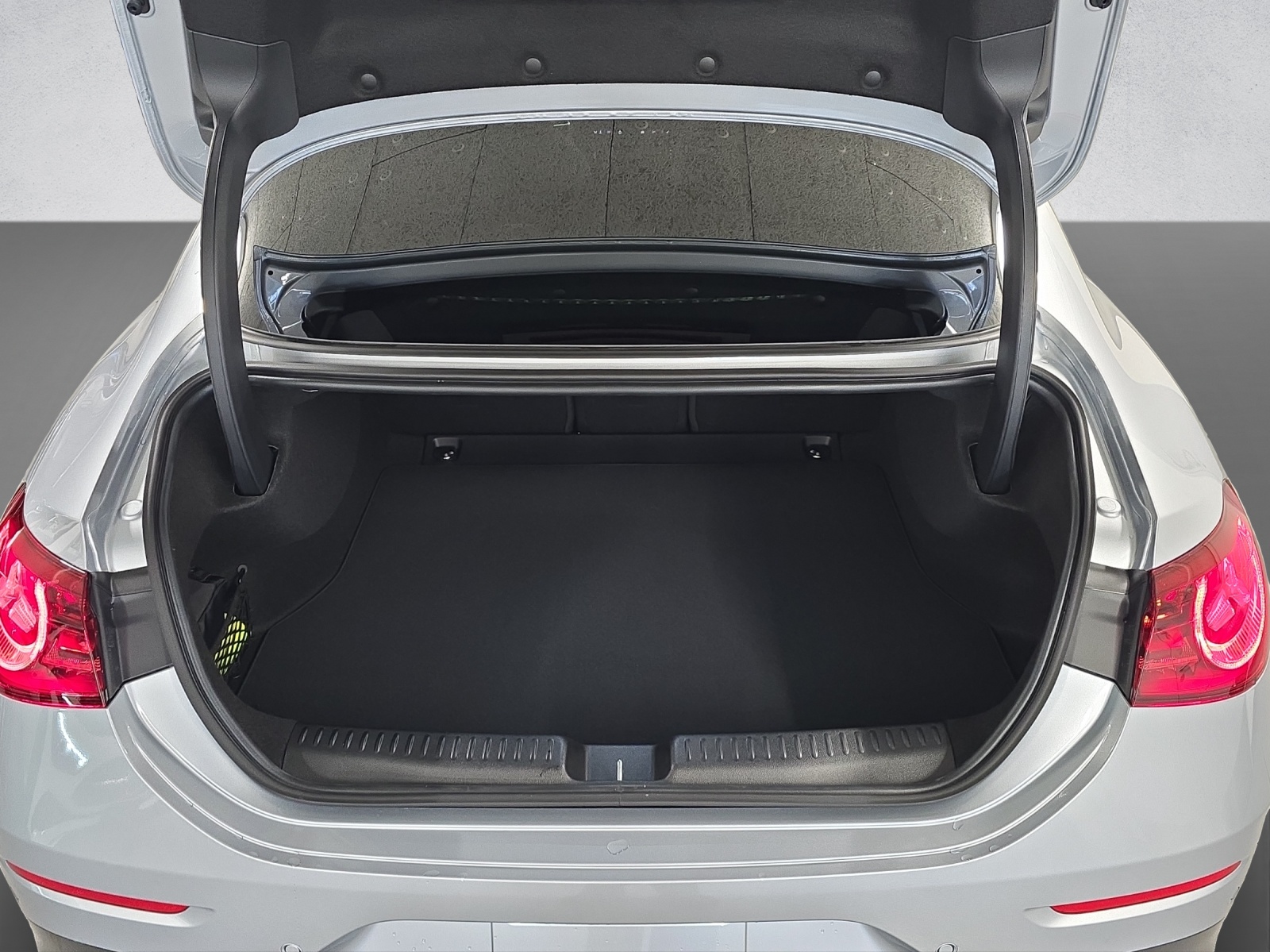 MERCEDES-BENZ CLA 220 AMG Line 4Matic-image-8