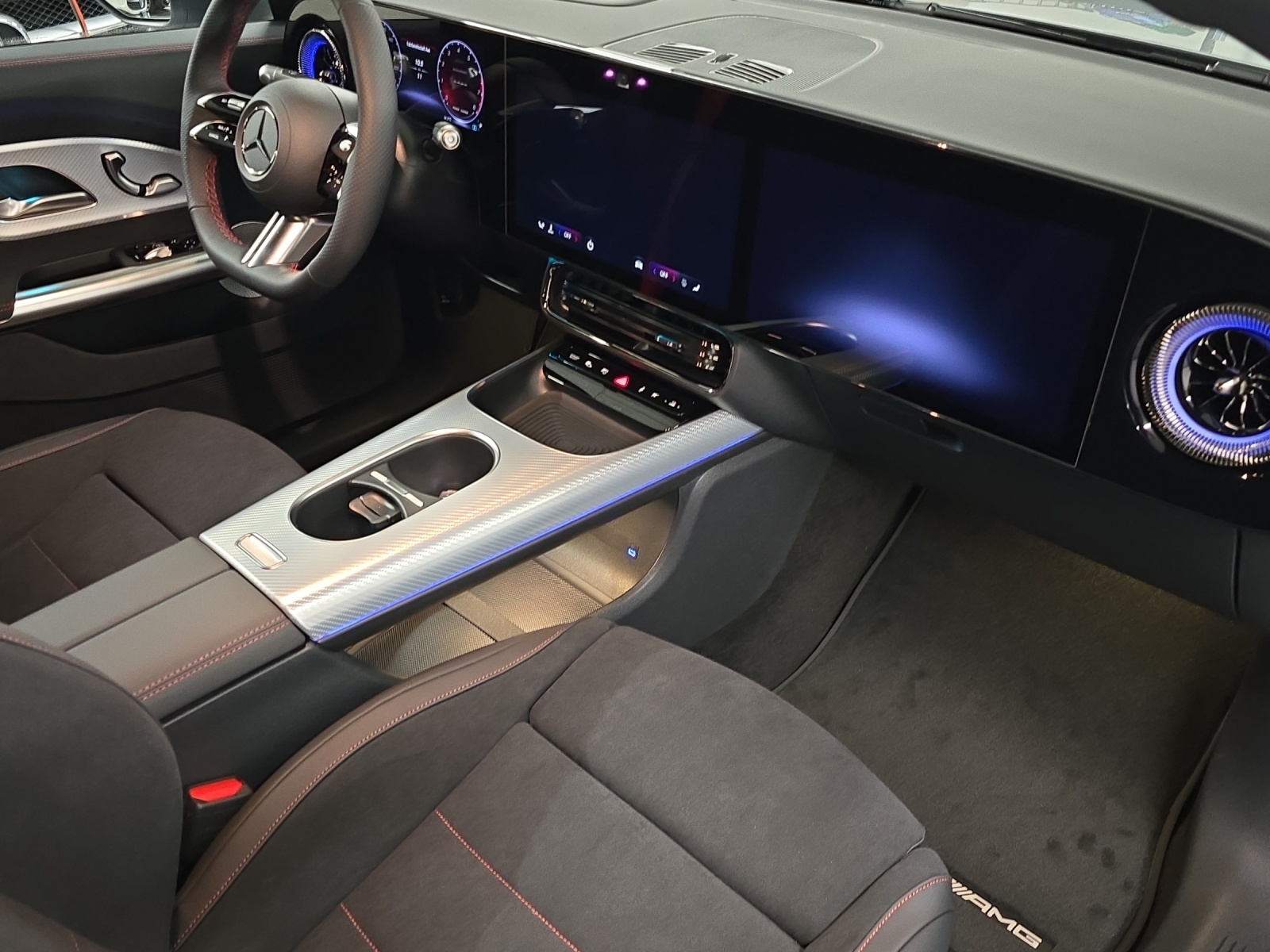 MERCEDES-BENZ CLA 220 AMG Line 4Matic-image-11