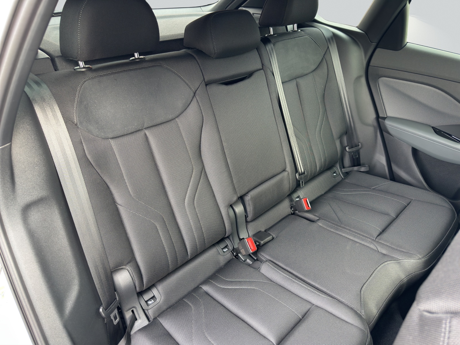 AUDI Q3 SUV TFSI quattro 150 kW S tronic-image-8