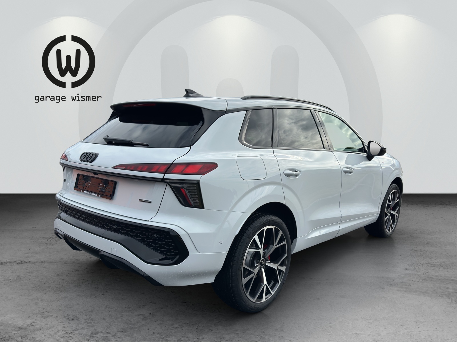 AUDI Q3 SUV TFSI quattro 150 kW S tronic-image-3