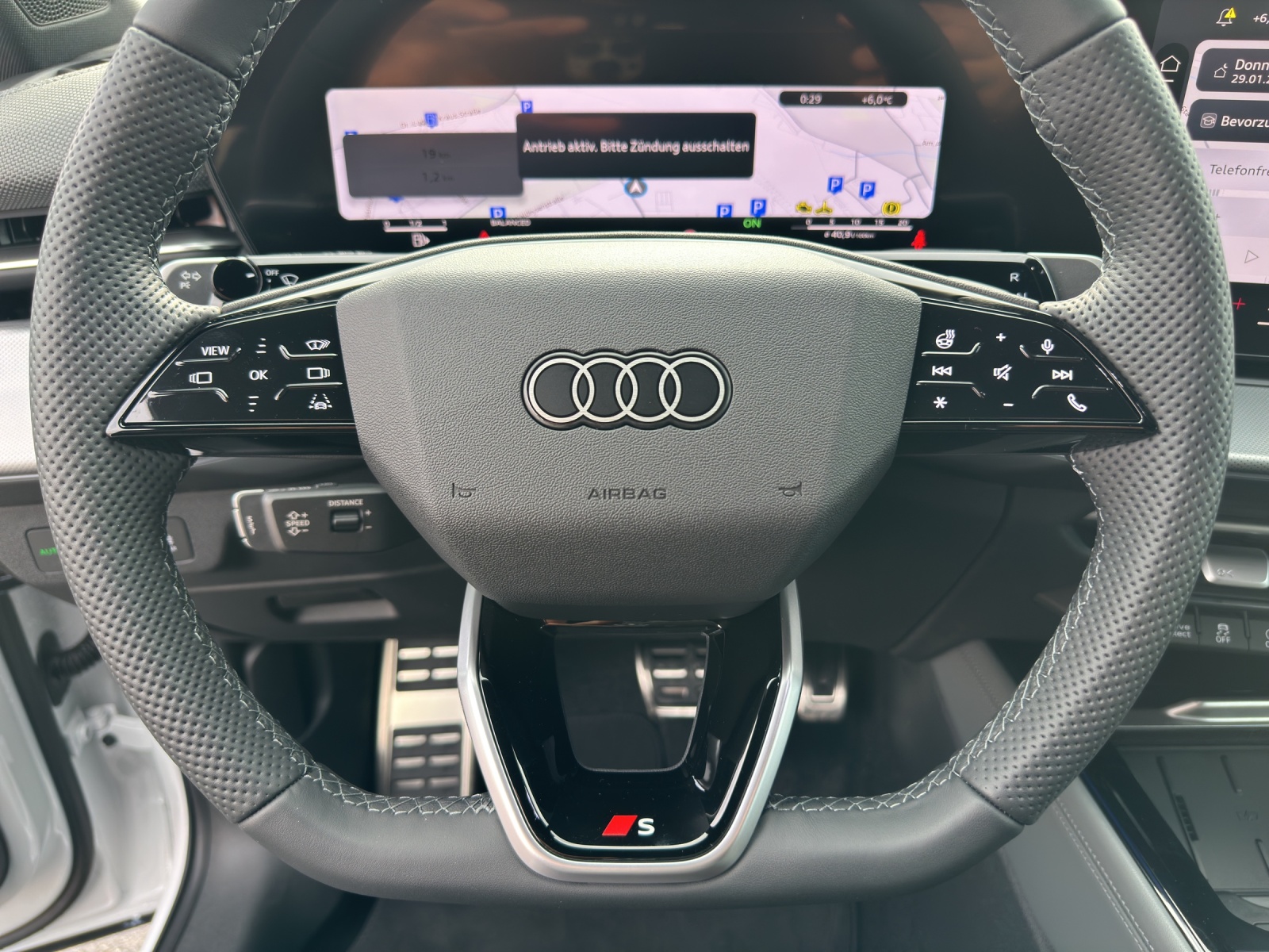 AUDI Q3 SUV TFSI quattro 150 kW S tronic-image-13
