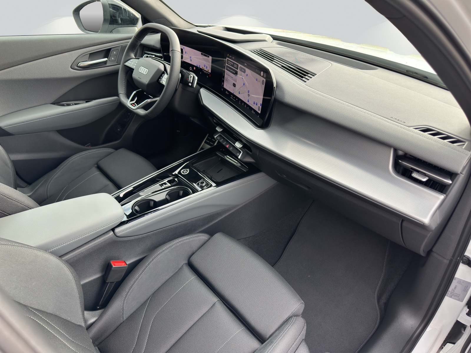 AUDI Q3 SUV TFSI quattro 150 kW S tronic-image-7