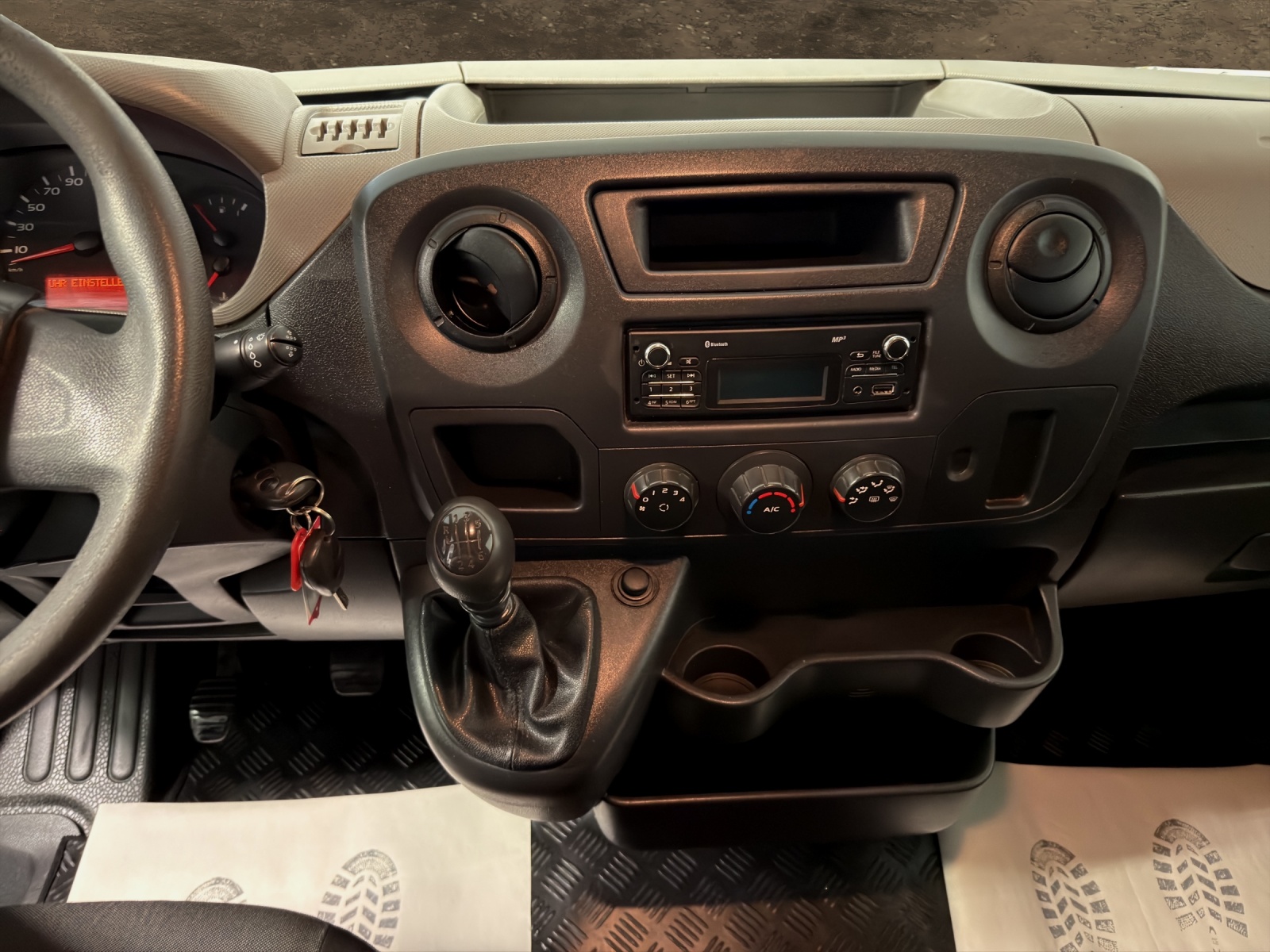 RENAULT RENAULT Master T35 2.3dCi 125 L2 *7-Plätzer*-image-10