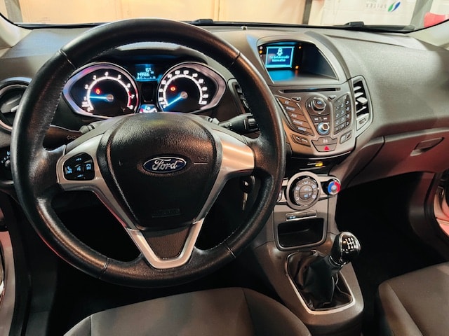 FORD Fiesta 1.0 SCTi Trend-image-12