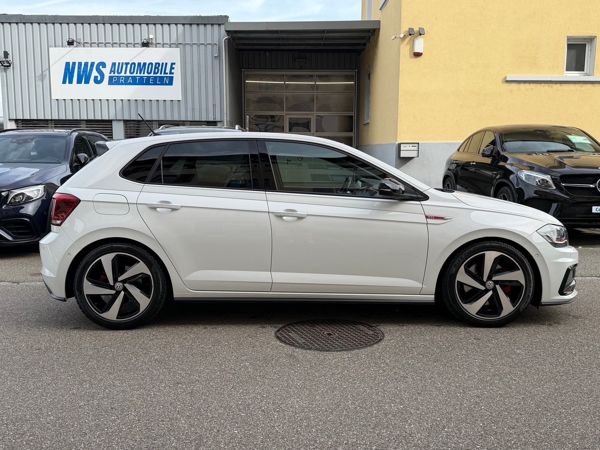 VW Polo 2.0 TSI GTI DSG-showroom-element-2