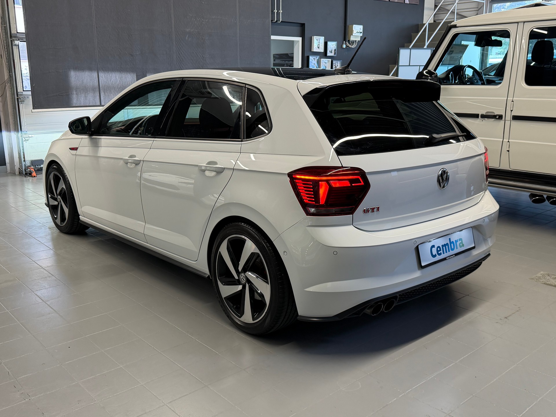 VW Polo 2.0 TSI GTI DSG-image-4