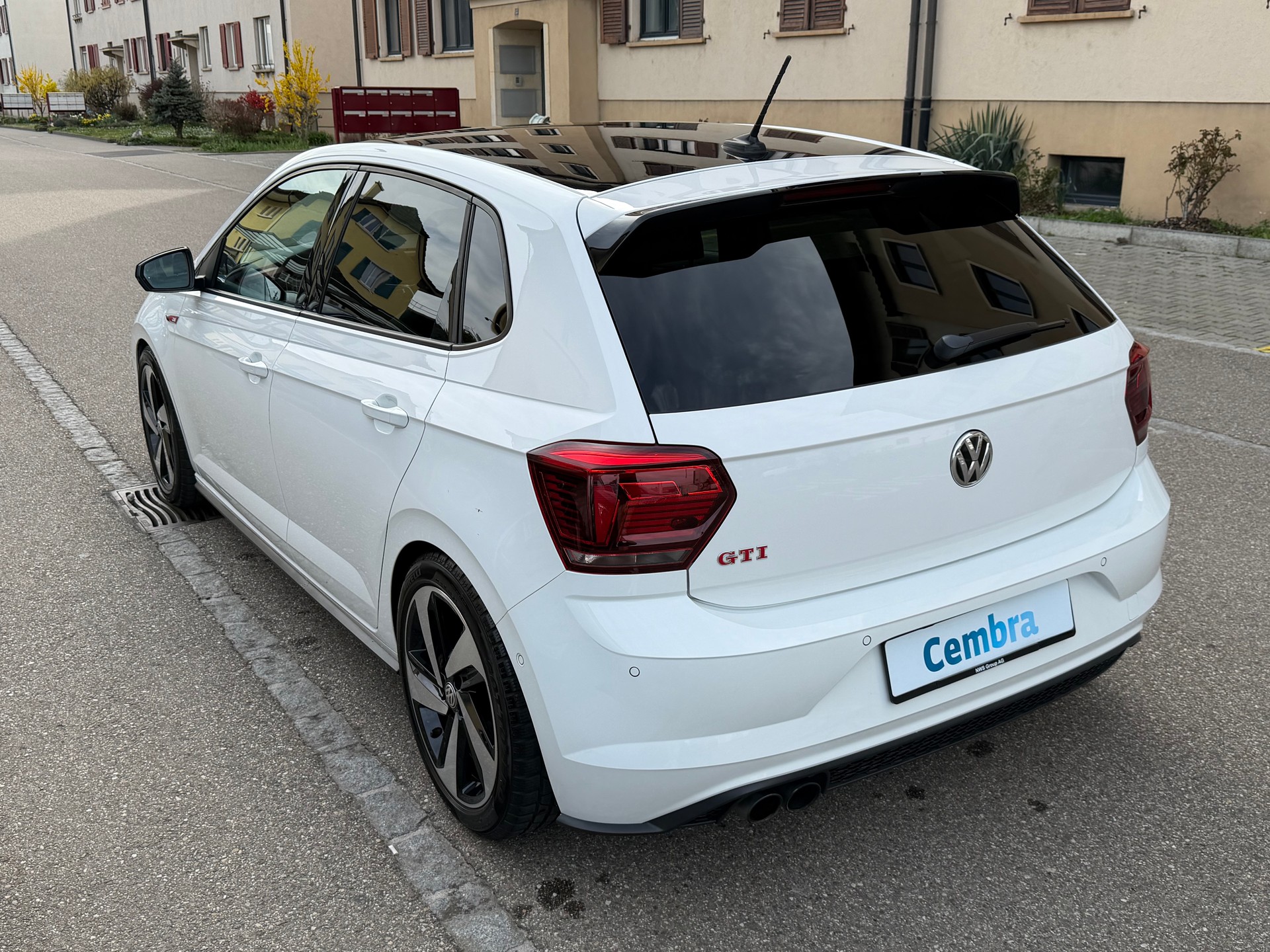 VW Polo 2.0 TSI GTI DSG-image-5