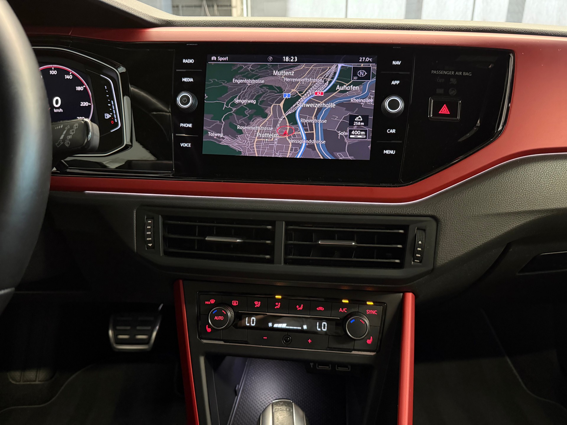 VW Polo 2.0 TSI GTI DSG-image-14