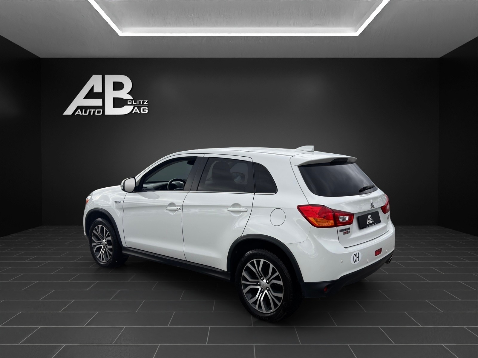 MITSUBISHI ASX 2.2 DID Style Anniversary Edition 100 4WD Automatic-image-2