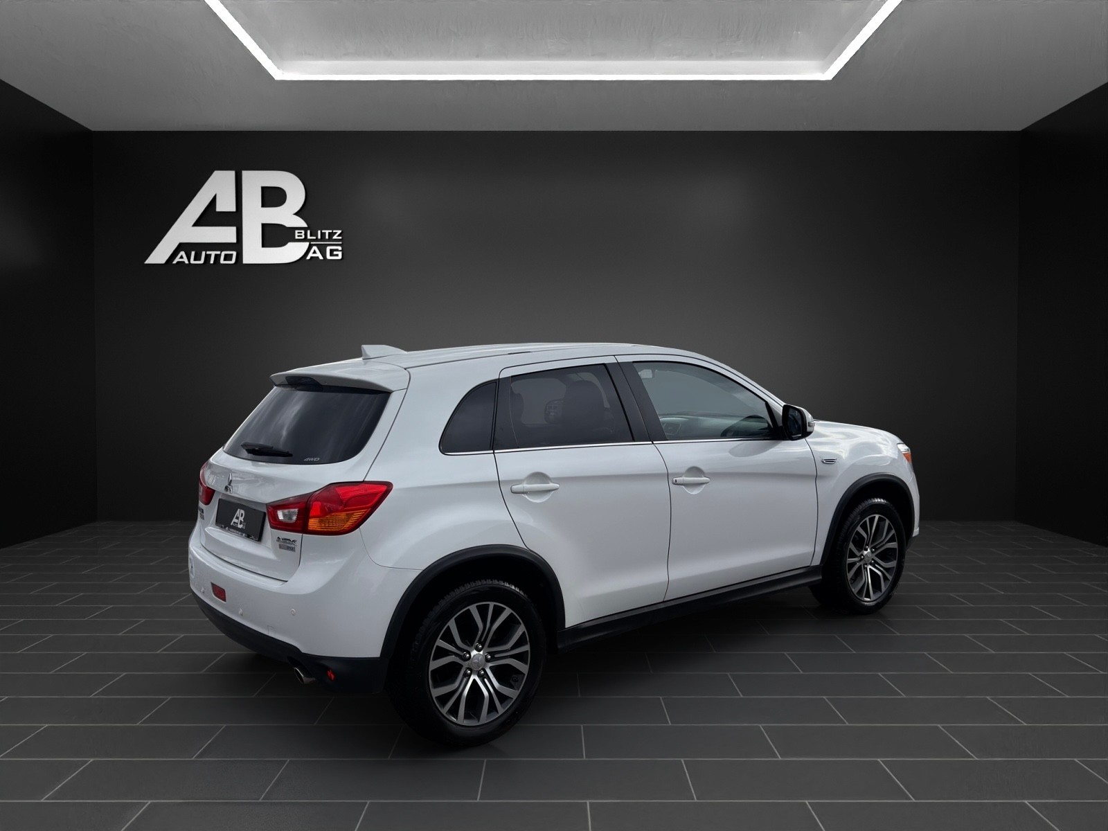MITSUBISHI ASX 2.2 DID Style Anniversary Edition 100 4WD Automatic-image-4