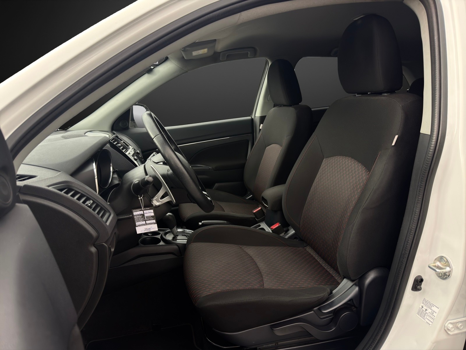 MITSUBISHI ASX 2.2 DID Style Anniversary Edition 100 4WD Automatic-image-6