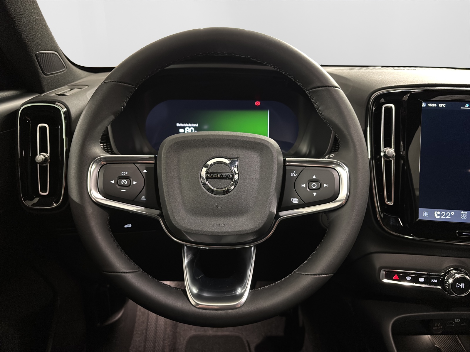 VOLVO EX40 Twin Black Edition AWD-image-7