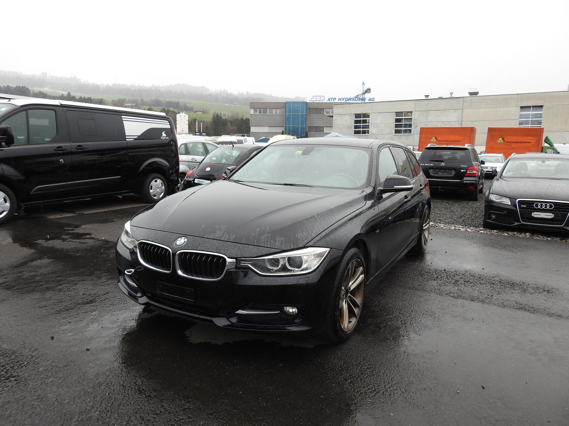BMW 320d xDrive Touring Sport Line Steptronic-image-0