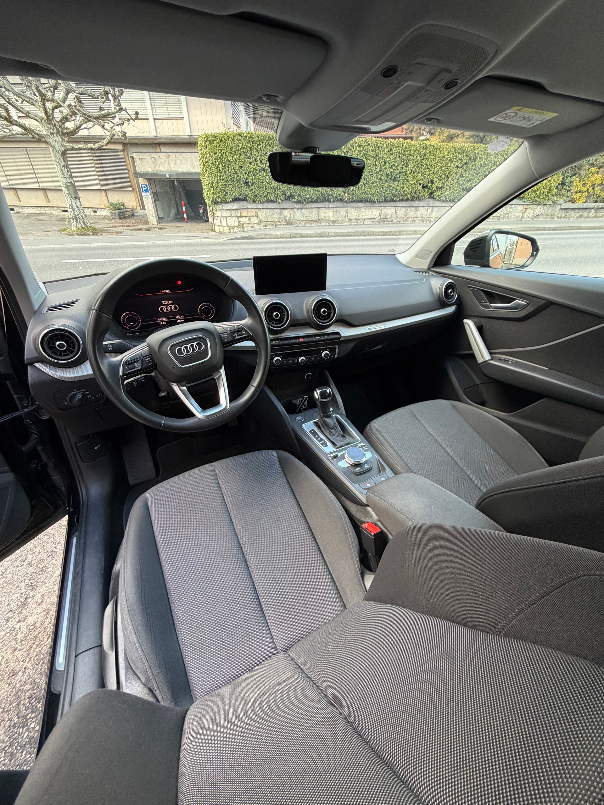 AUDI Q2 35 TFSI S-tronic-image-4