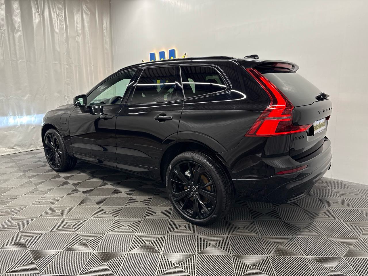 VOLVO XC60 T6 eAWD PHEV Black Edition Plus-image-1