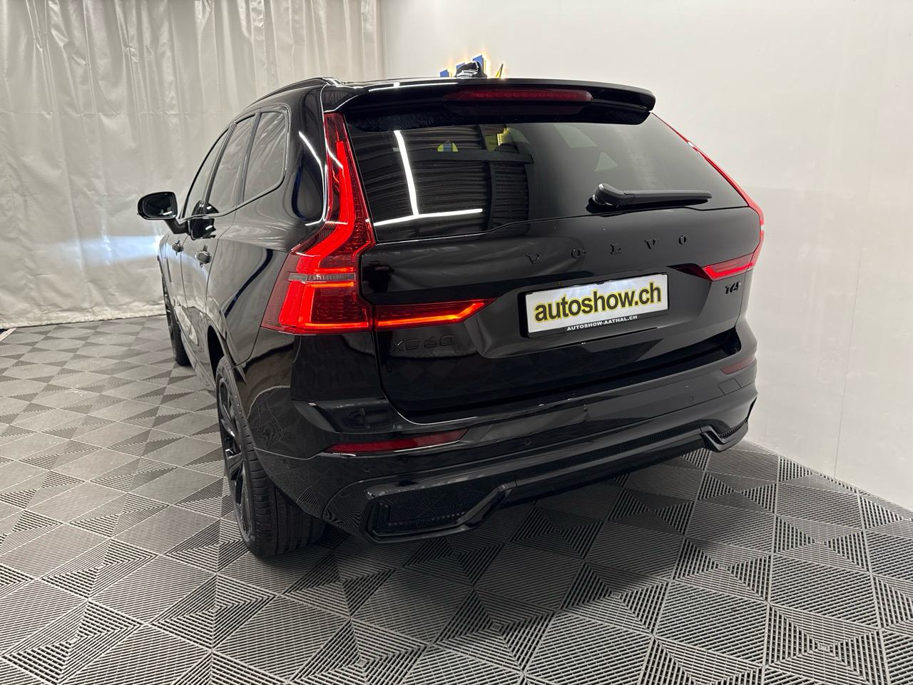 VOLVO XC60 T6 eAWD PHEV Black Edition Plus-image-15