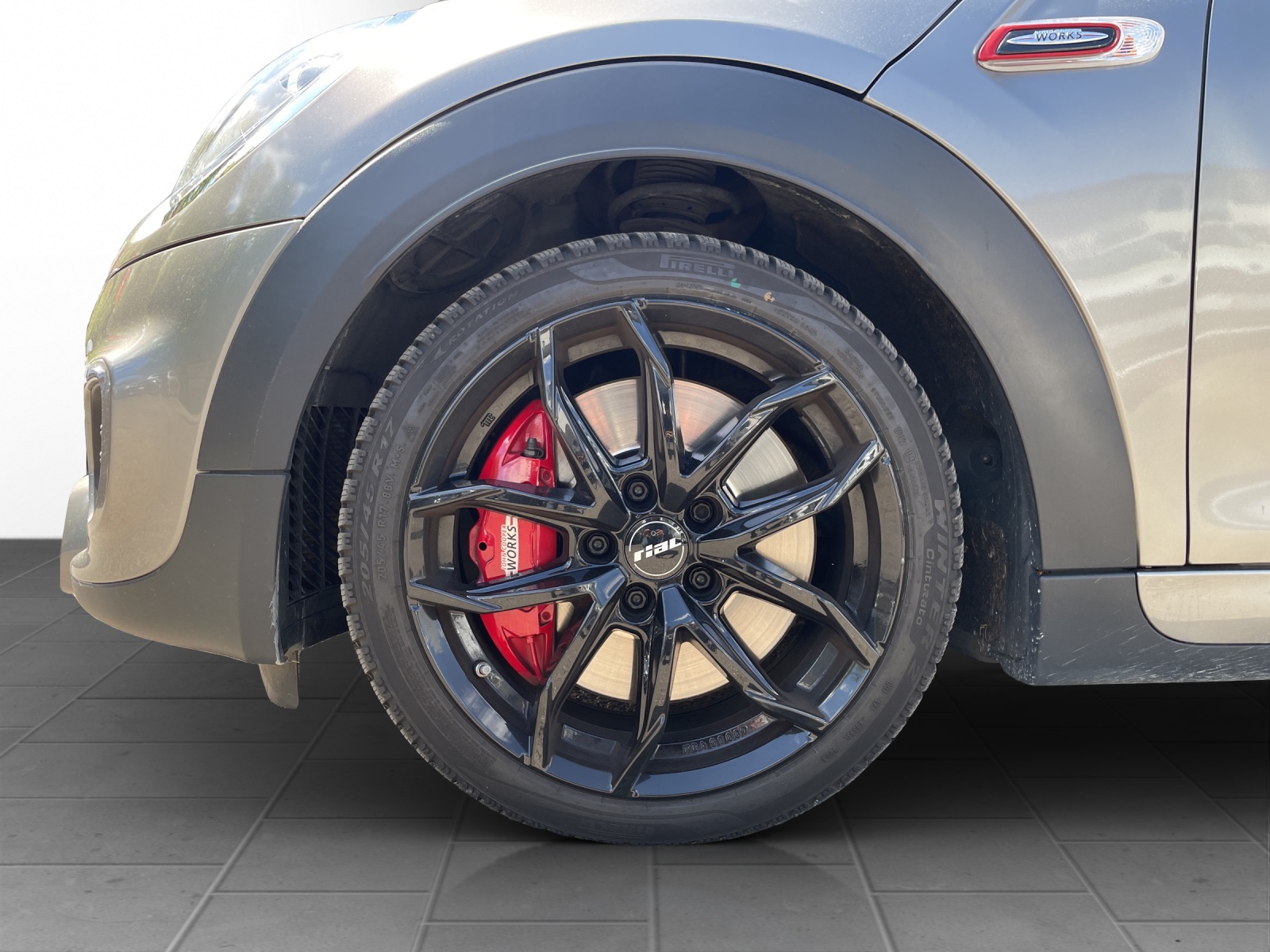 MINI Cooper John Cooper Works Cabriolet Steptronic-image-14