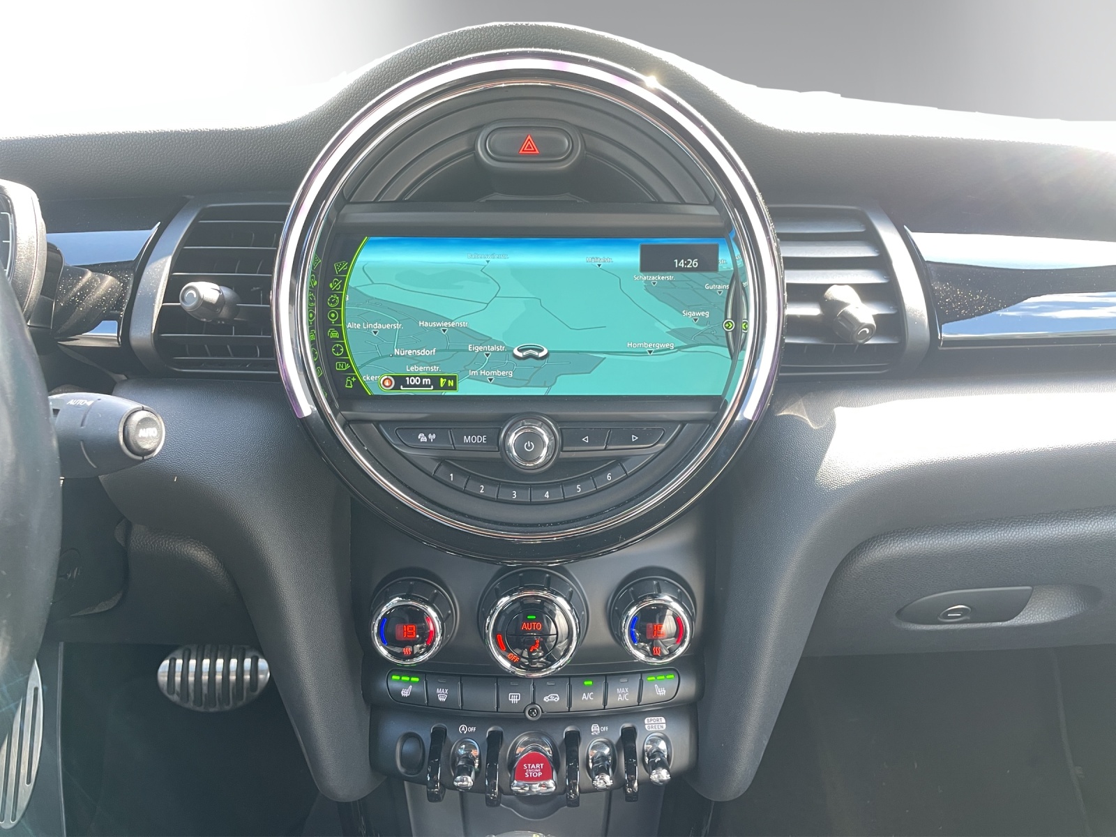 MINI Cooper John Cooper Works Cabriolet Steptronic-image-21