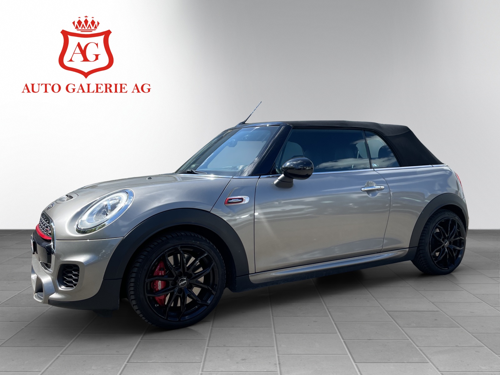 MINI Cooper John Cooper Works Cabriolet Steptronic-image-7