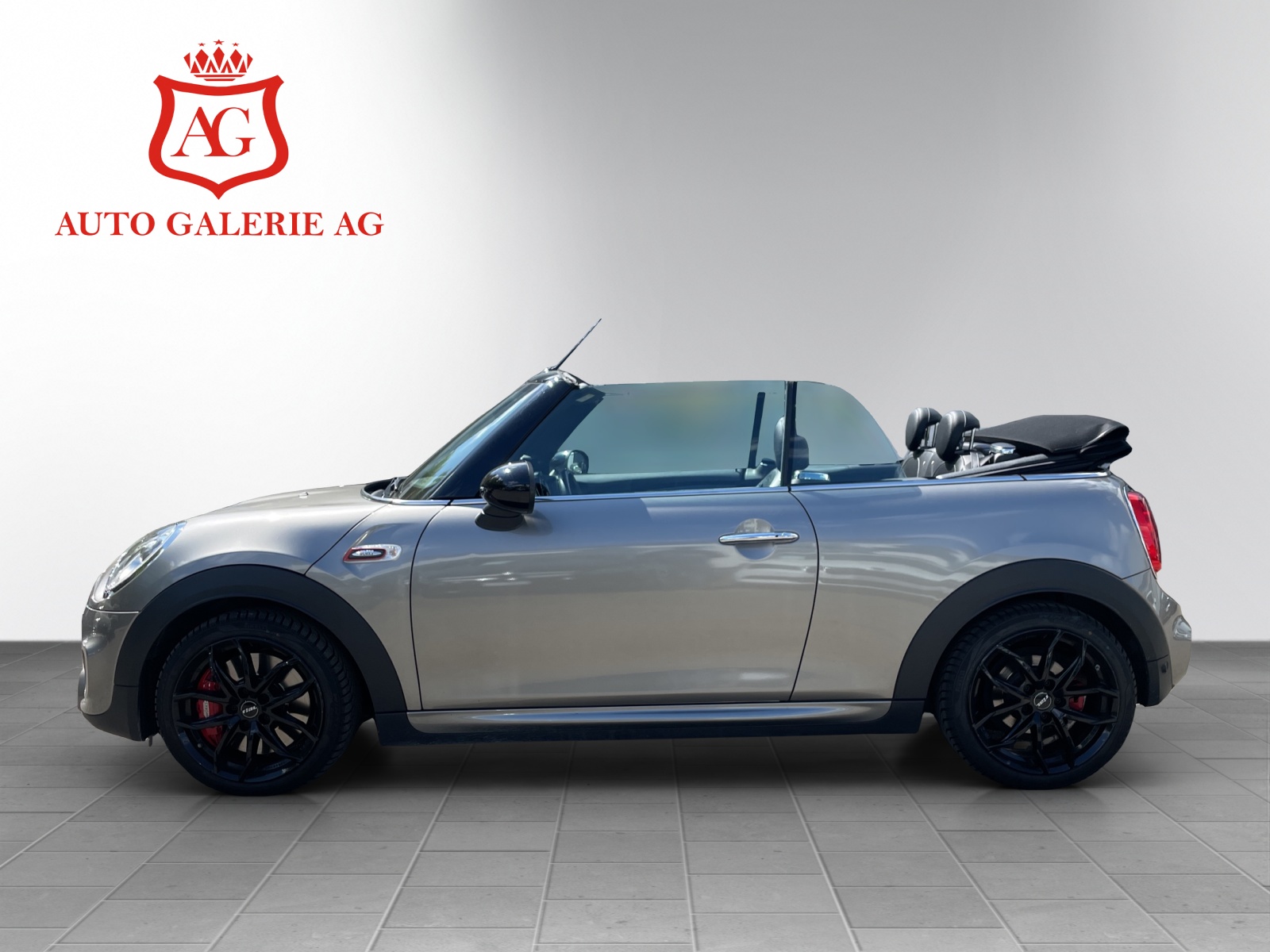 MINI Cooper John Cooper Works Cabriolet Steptronic-image-2