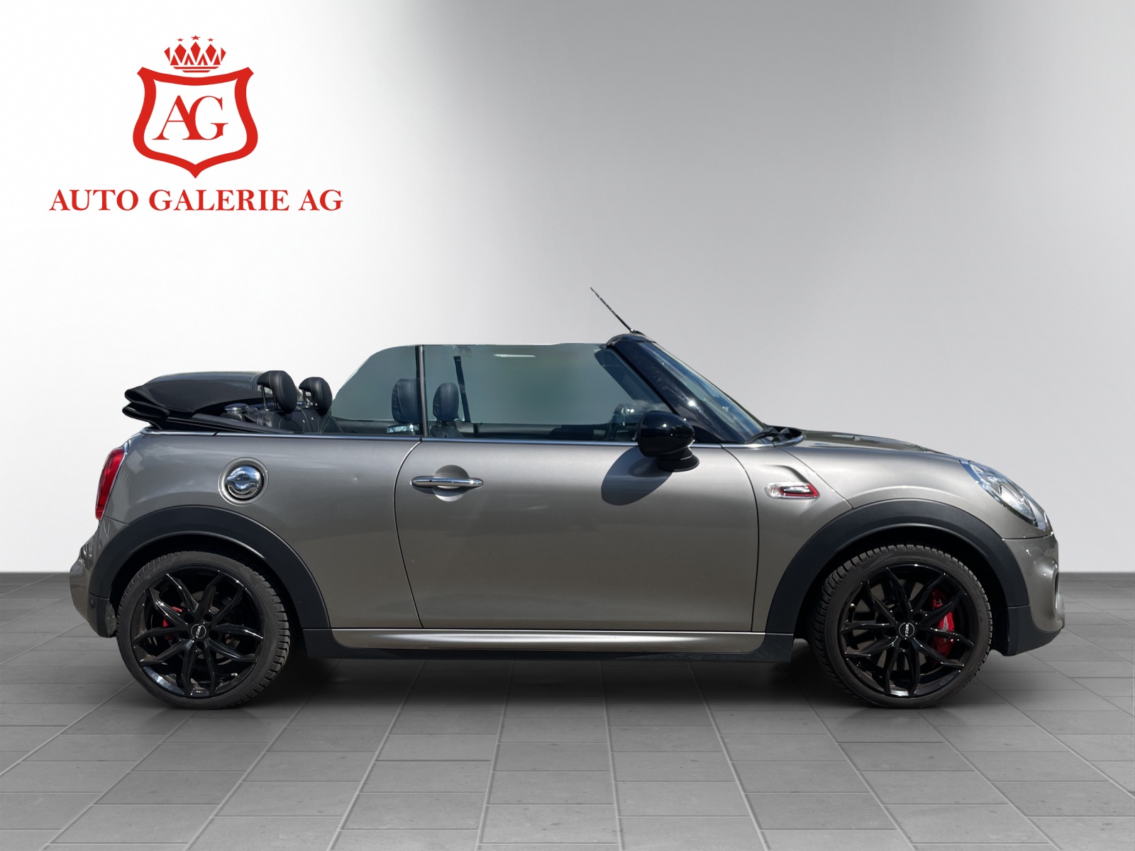 MINI Cooper John Cooper Works Cabriolet Steptronic-image-3