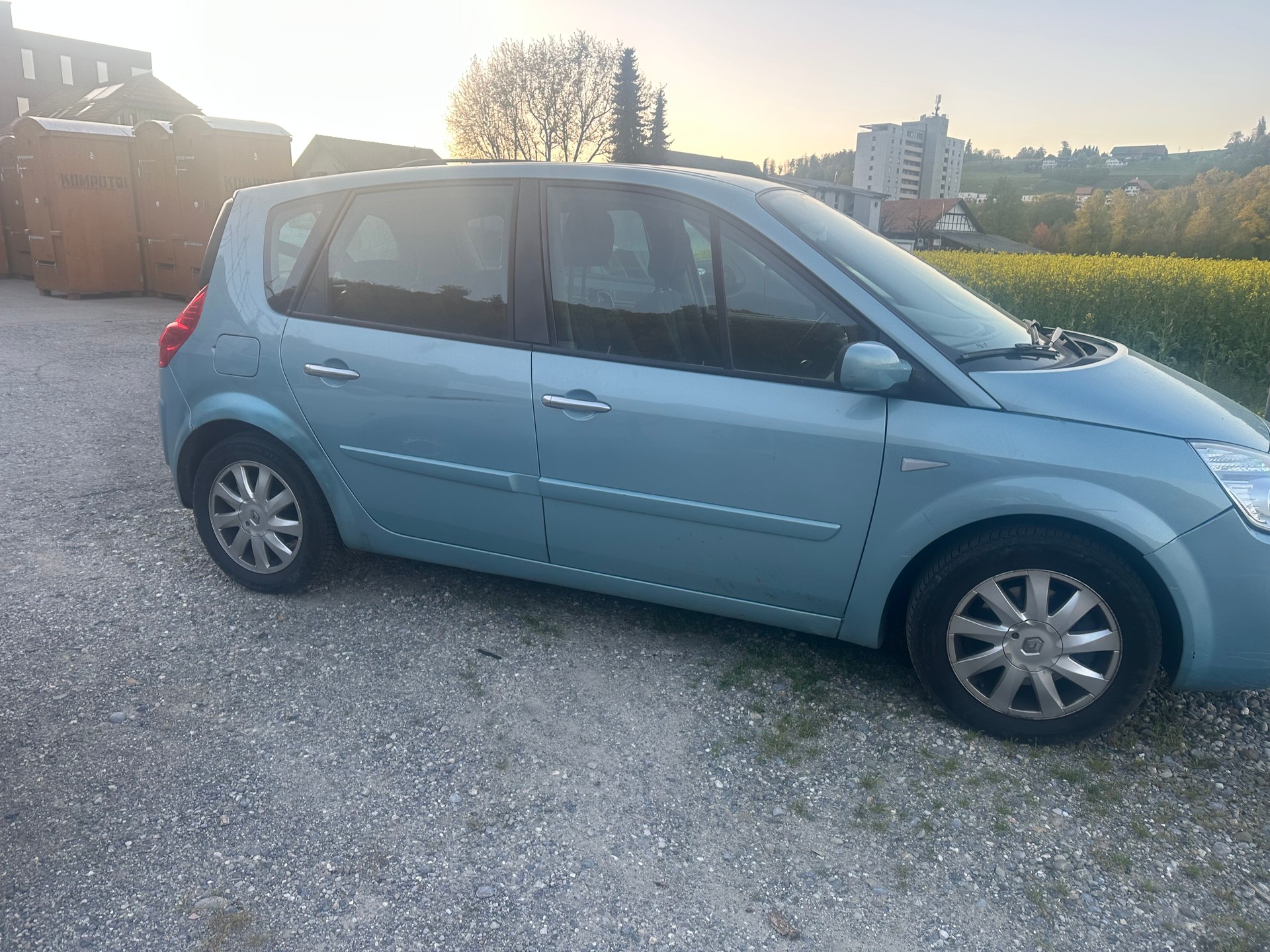 RENAULT Scénic 2.0 16V Dynamique-image-5