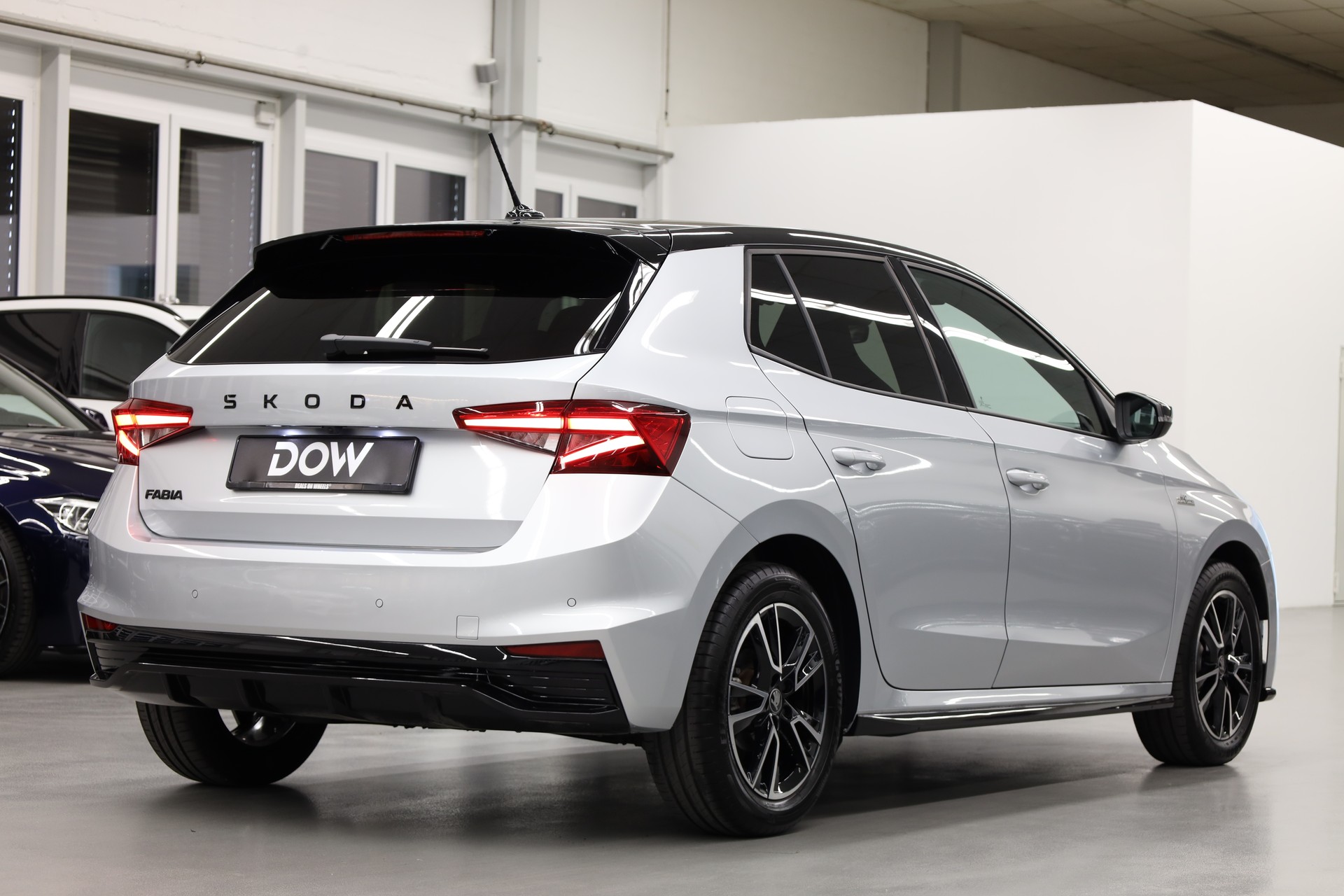 SKODA Fabia 1.0 TSI Monte Carlo DSG-showroom-element-3