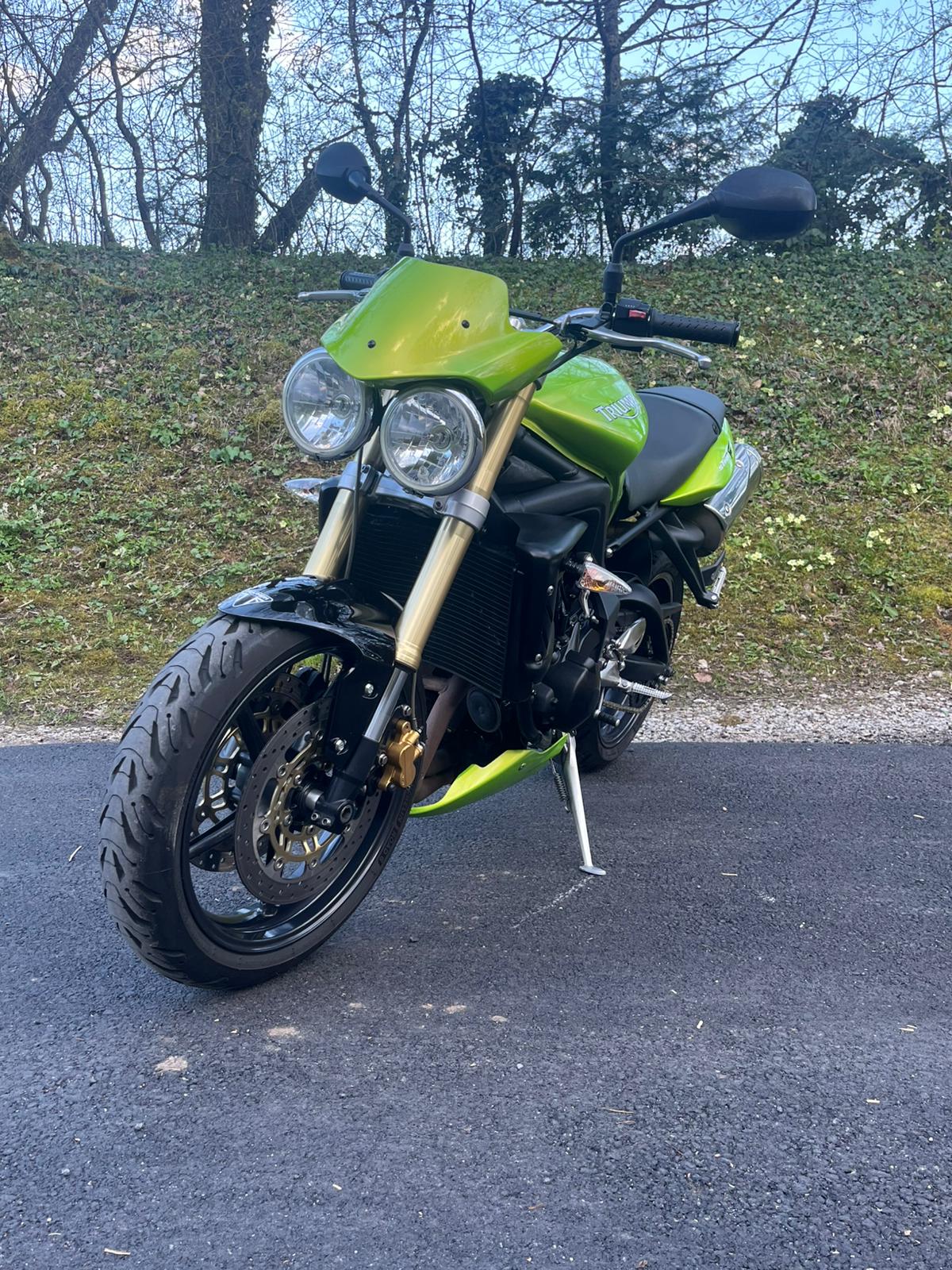 TRIUMPH Street Triple 675-showroom-element-2