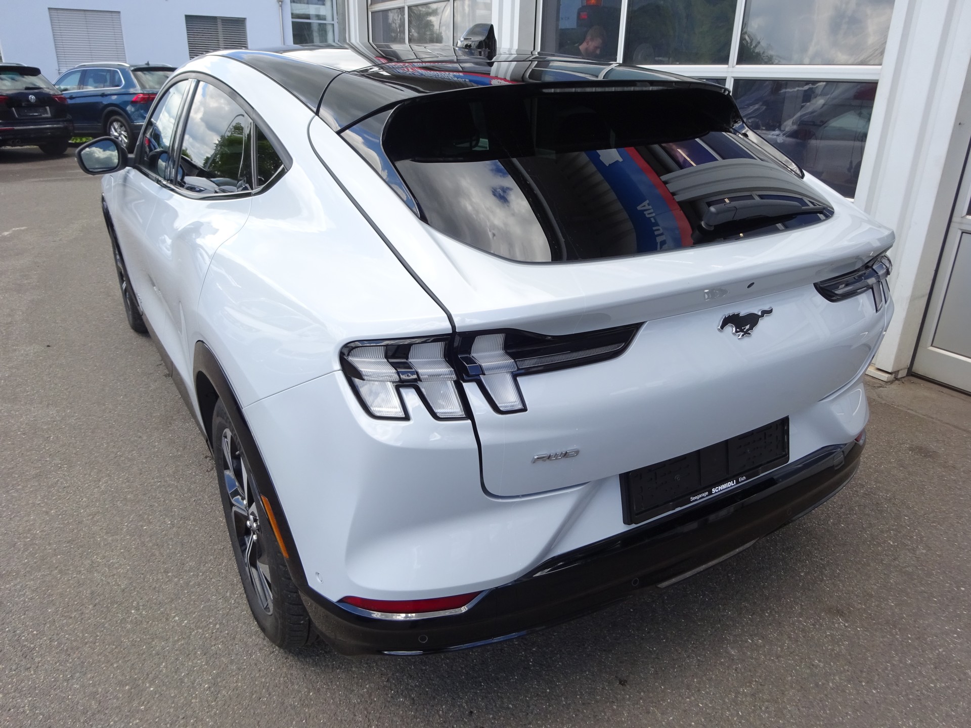 FORD Mustang MACH-E AWD 75 kWh-image-1
