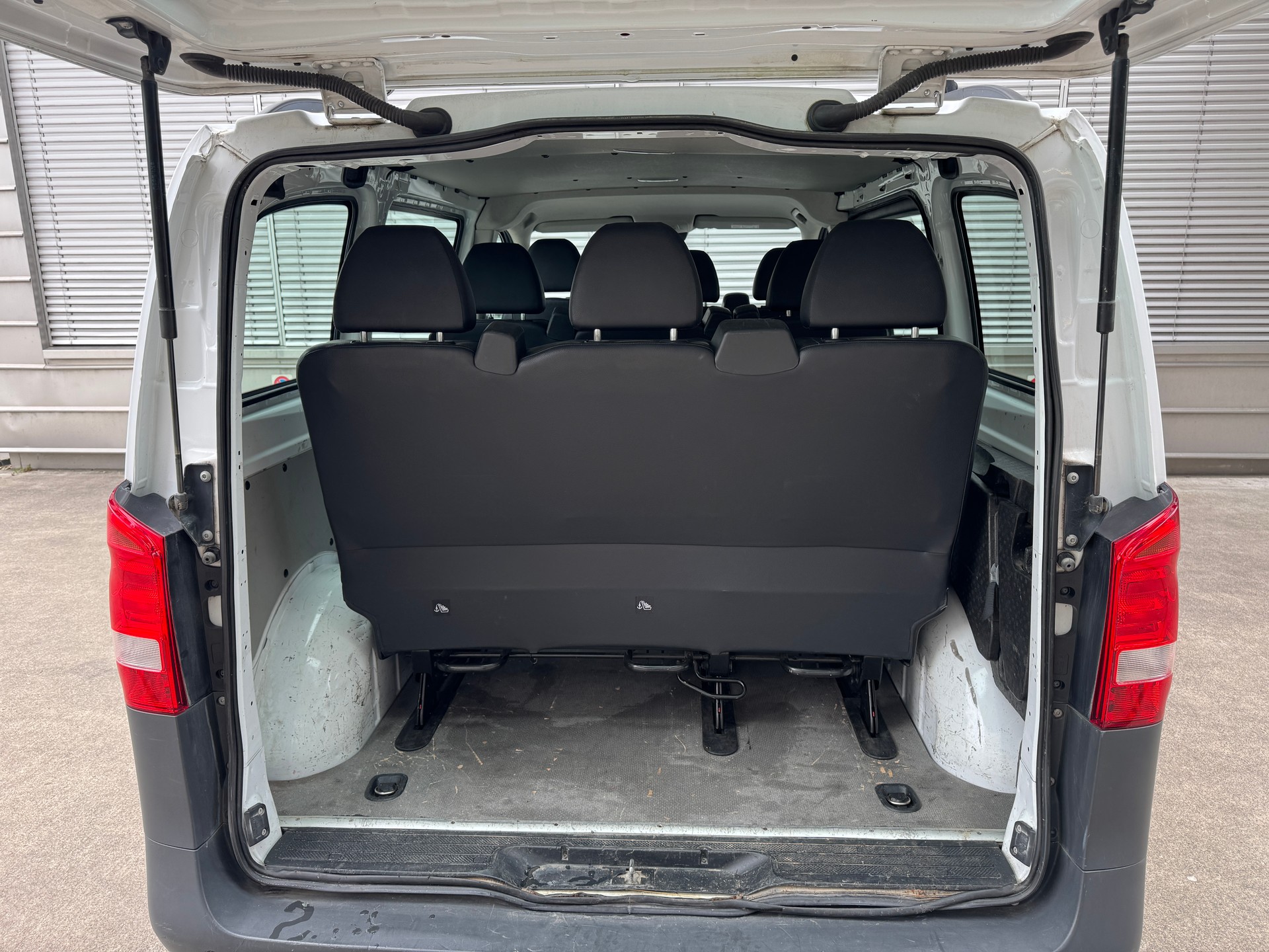 MERCEDES-BENZ Vito 119 BlueTEC Tourer Base L 4Matic 7G-Tronic-image-8
