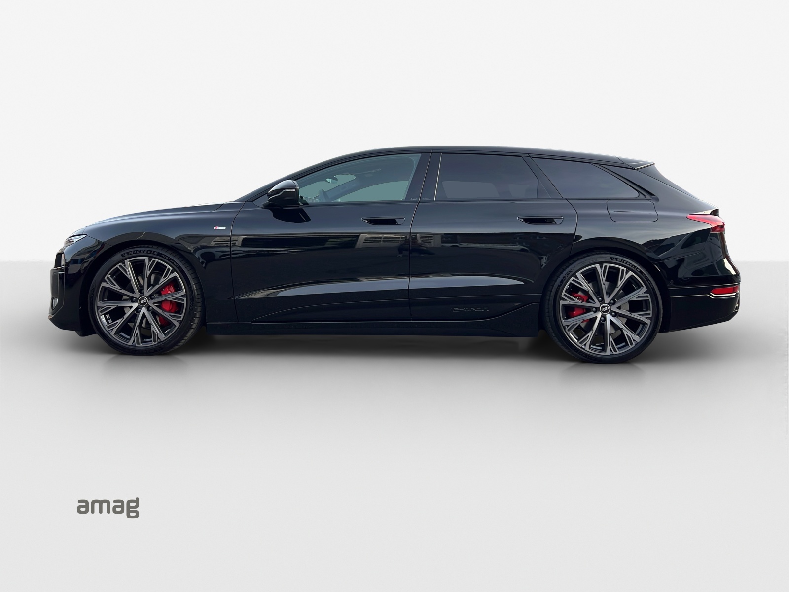 AUDI A6 Avant e-tron quattro-image-1