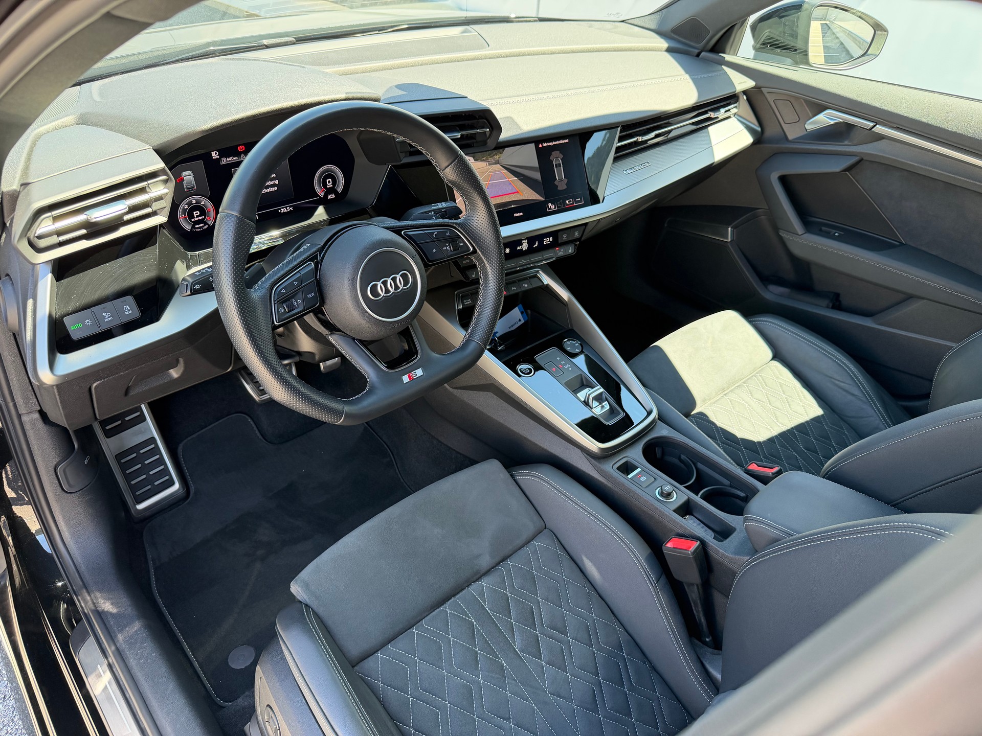AUDI A3 Sportback 40 TDI S line S-tronic quattro-image-13