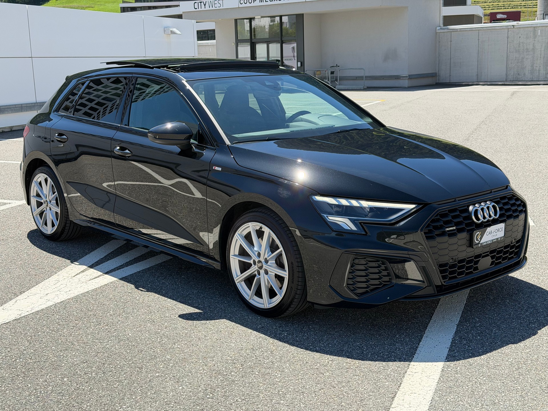AUDI A3 Sportback 40 TDI S line S-tronic quattro-image-7