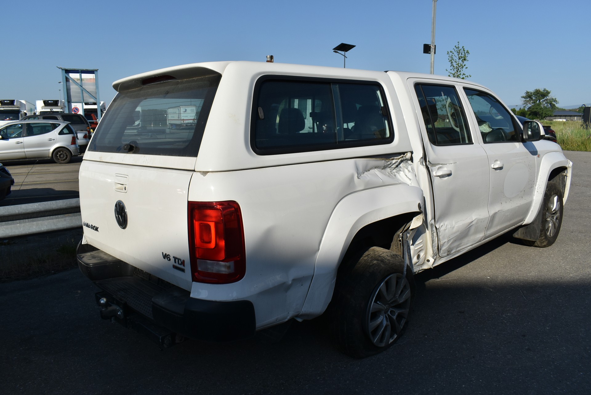 VW Amarok 3.0TDI Comfortline 4Motion Automatic-image-2