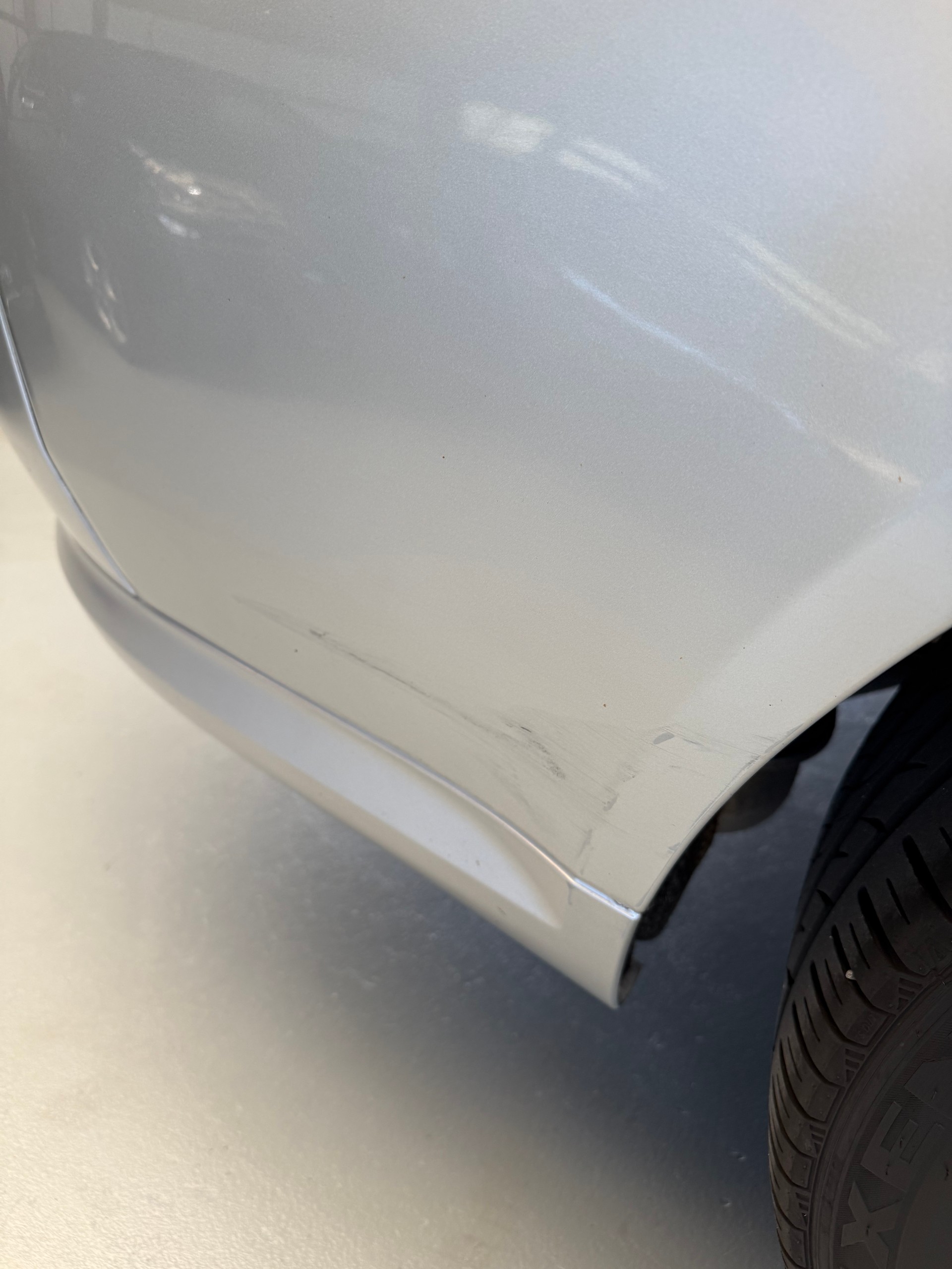 AUDI A8 L 4.2 FSI quattro tiptronic-image-14