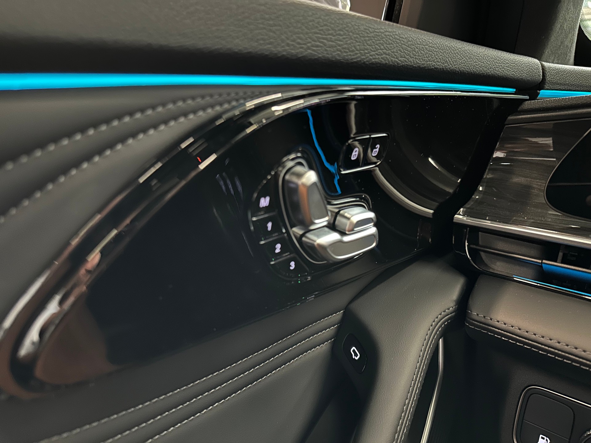 OMODA 9 PHEV SHS Exclusive AWD-image-15