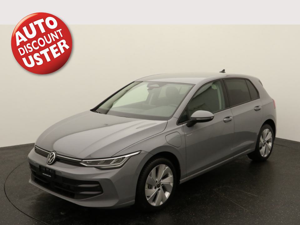 VW Golf VIII 1.5 TSI PHEV Limited-image-0