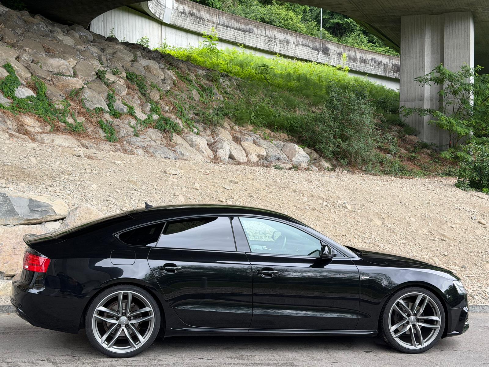 AUDI A5 Sportback 2.0 TDI quattro S-tronic-image-5
