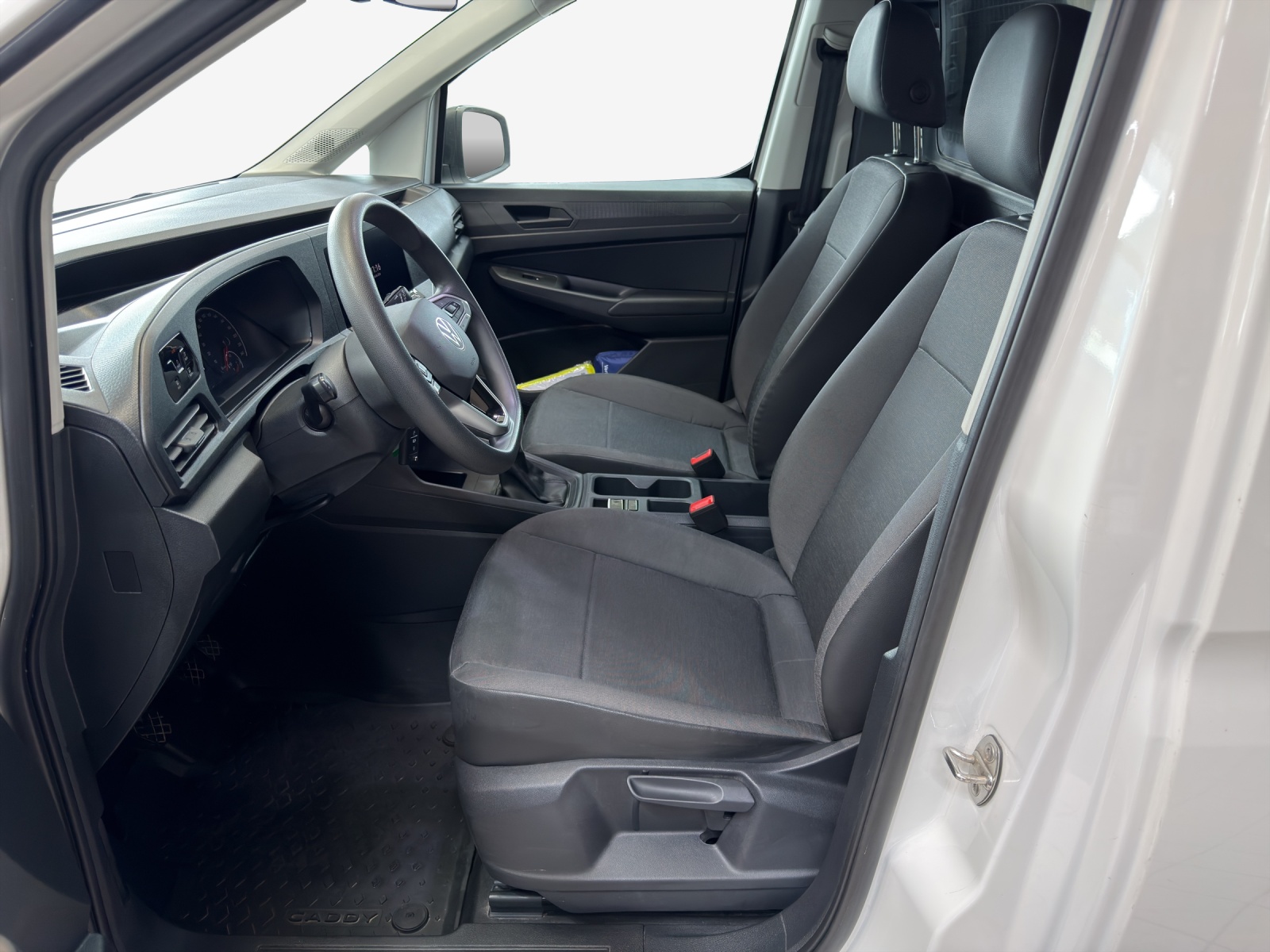 VW Caddy Cargo 2.0TDI 4Motion-image-7