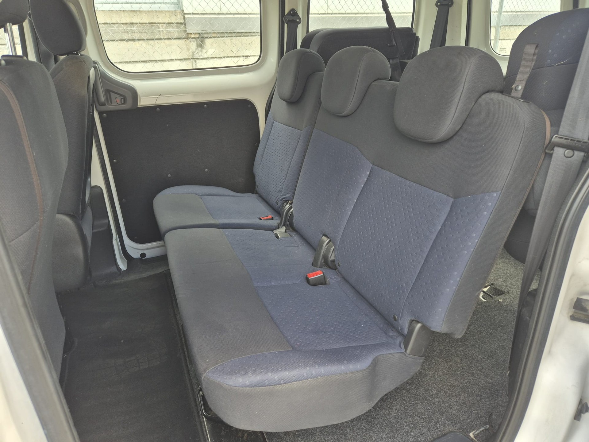 NISSAN NV200 1.5 dCi 90 Premium-image-10