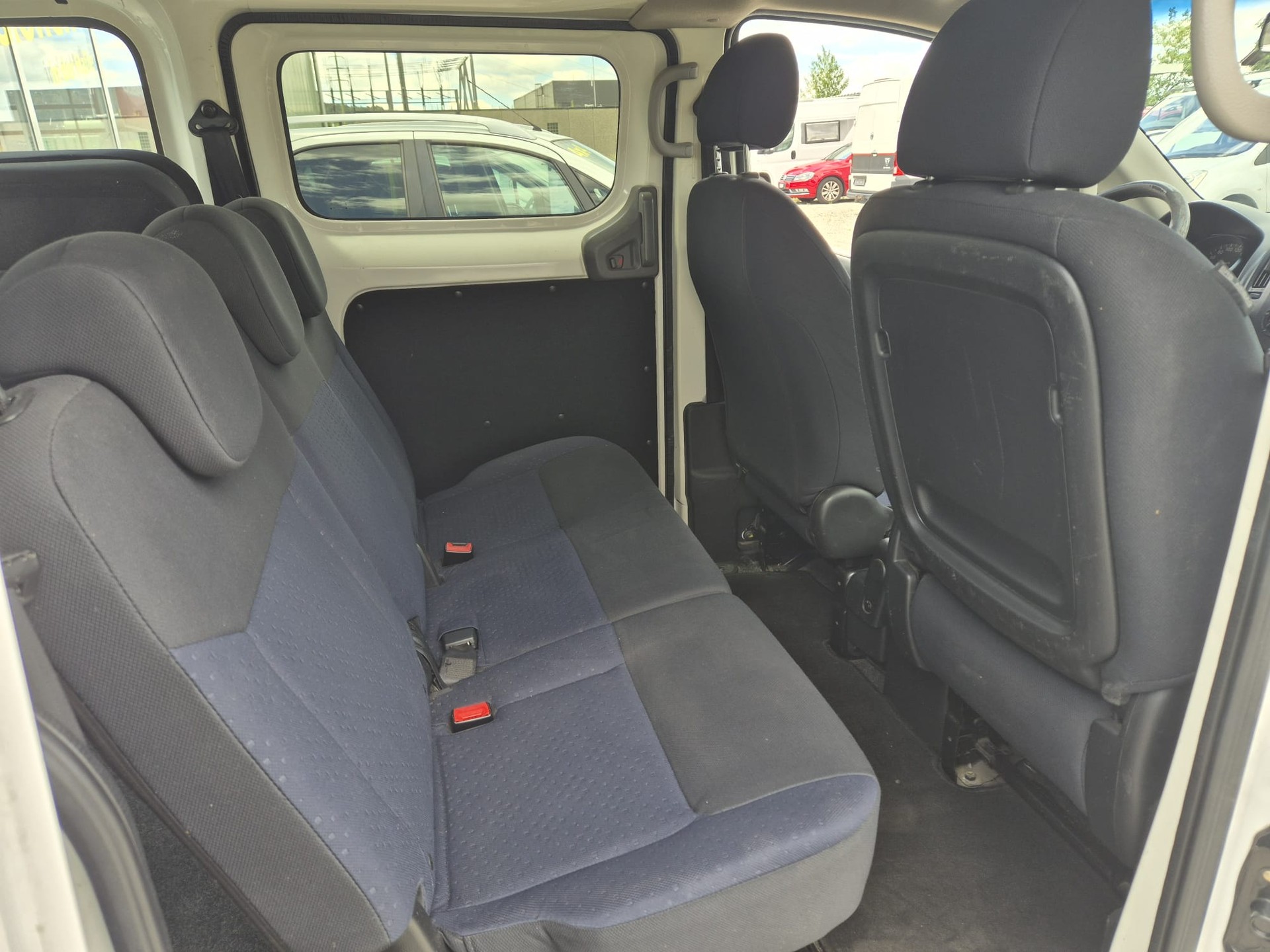 NISSAN NV200 1.5 dCi 90 Premium-image-11