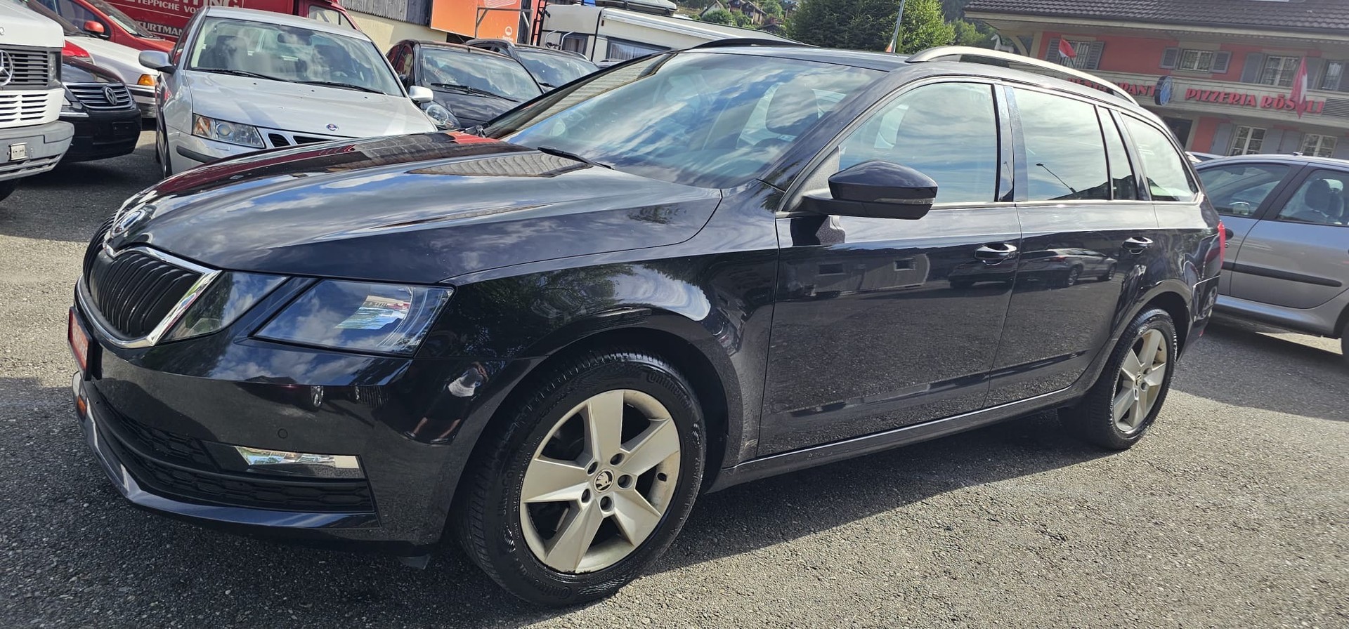 SKODA Octavia Combi 1.8 TSI L&K 4x4 DSG-image-2