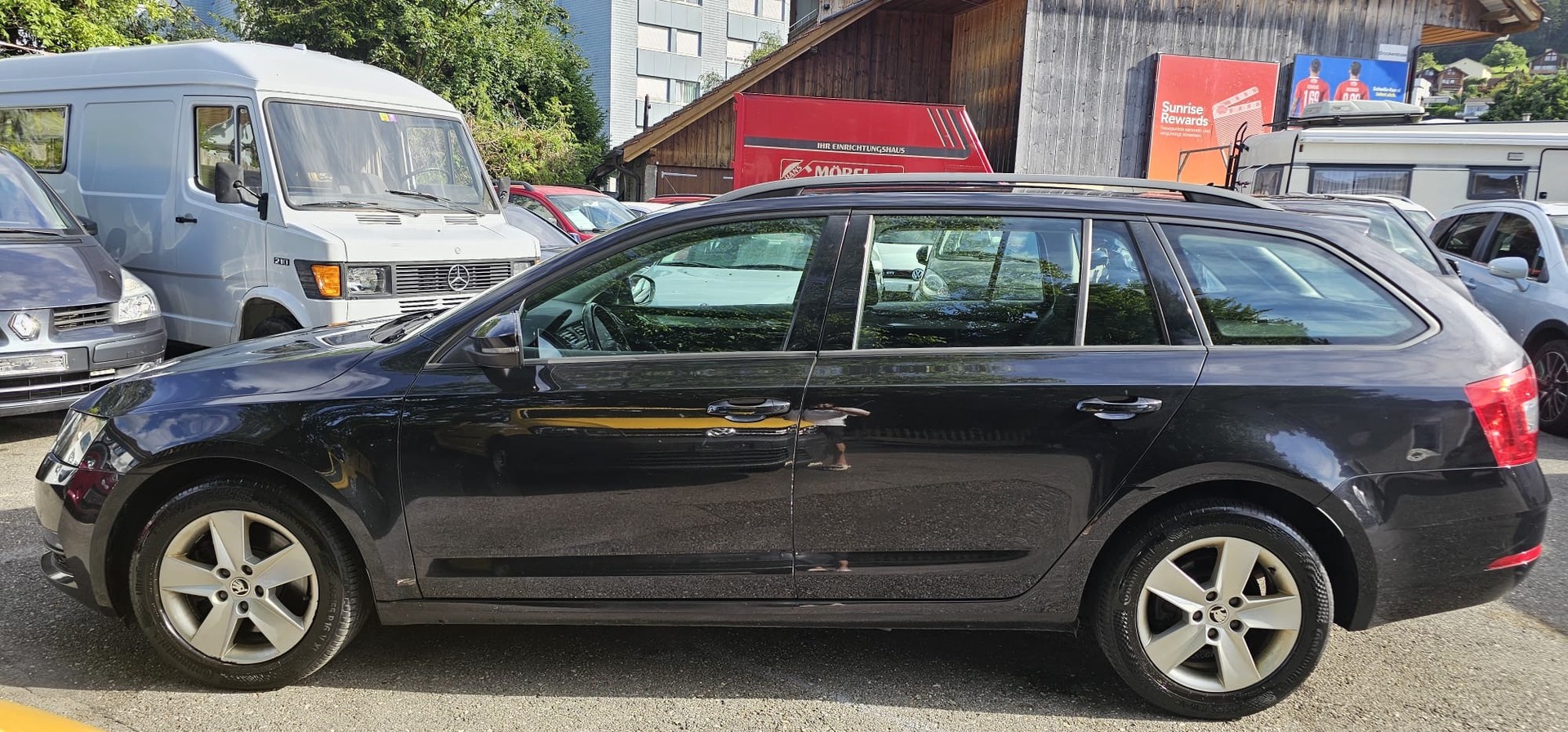 SKODA Octavia Combi 1.8 TSI L&K 4x4 DSG-image-3