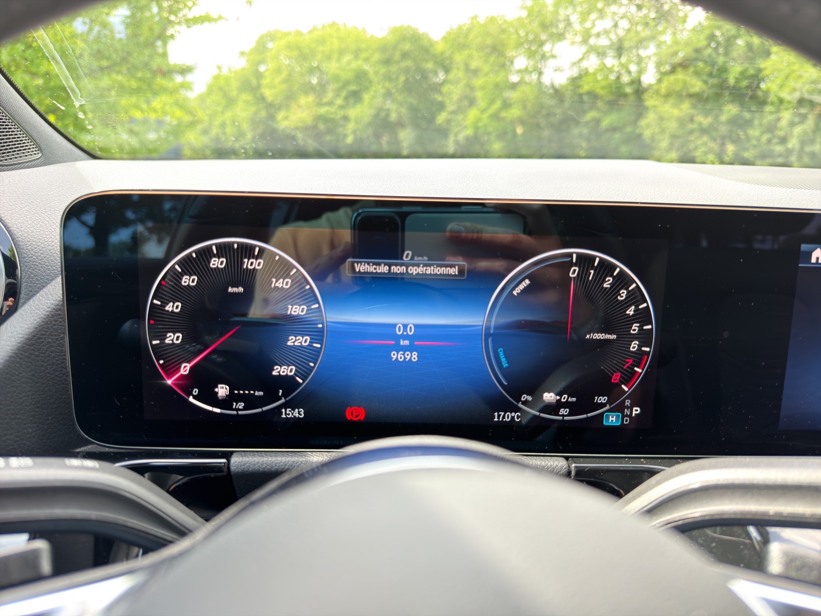 MERCEDES-BENZ GLA 250 e EQ Star 8G-DCT-image-15